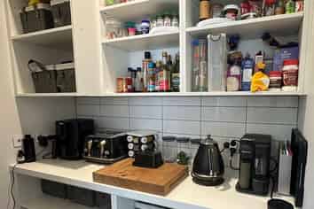 6 Woodford Lane, Stoke