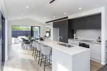 8 Kopper Cres, Marshland