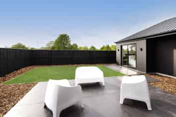 8 Kopper Cres, Marshland