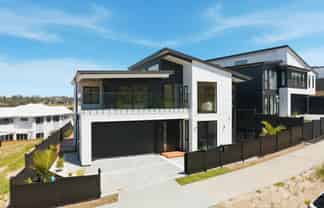 154 Te Oneroa Way, Long Bay