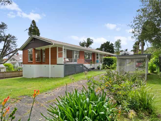 1/21 Woodside Road, Mount Eden