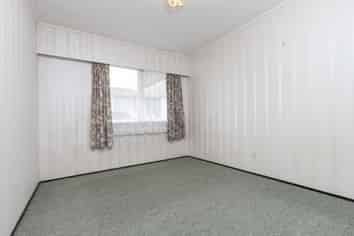 13 Paulange Pl, Pakuranga Heights