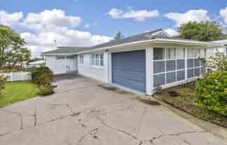 13 Paulange Pl, Pakuranga Heights