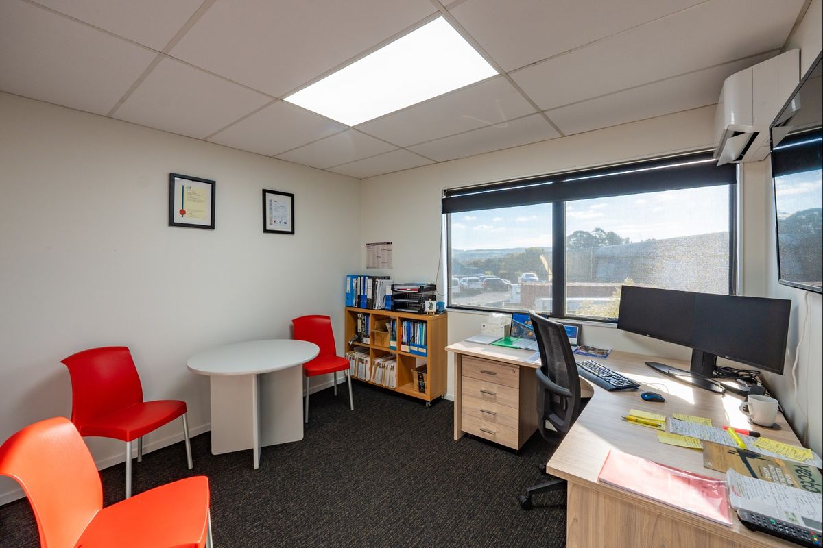 Refurbished office space, prime location - Ansicht 4