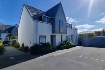 6/27 Cornwall Street, Saint Albans