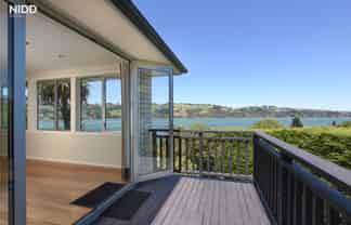 25 Rotoiti Street, Maia