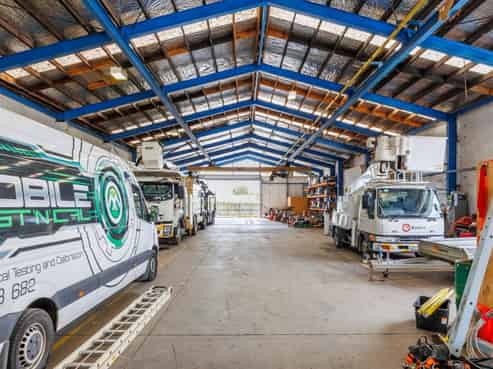 Industrial Workshop for Lease in Levin - 939sqm