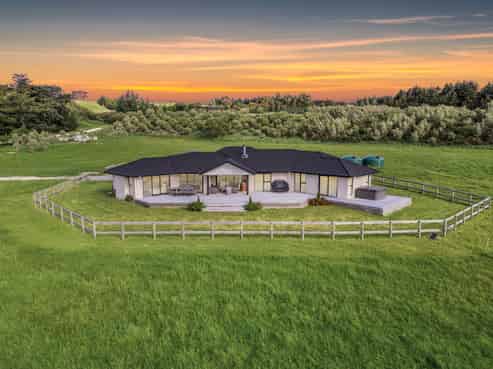 137 Te Maire Road, Featherston