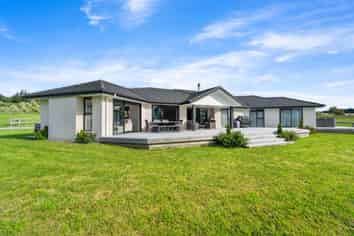 115 Te Maire Road, Kahutara