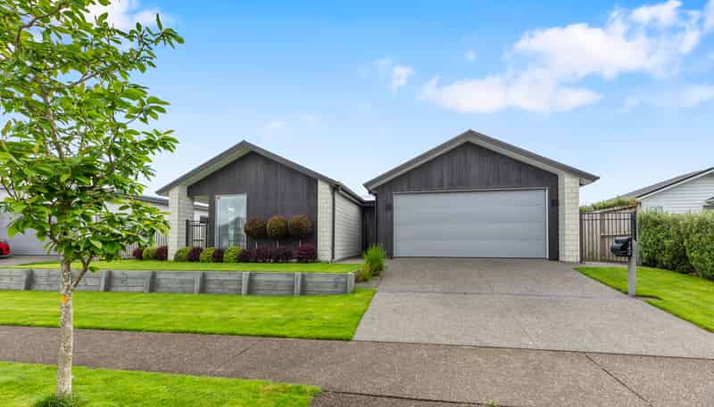 142 Puhirake Crescent, Pyes Pa