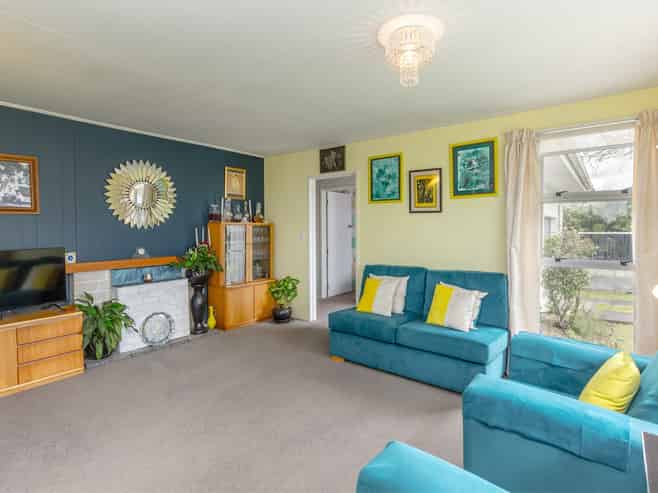 2 Hornsby Street, Carterton