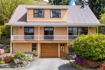 45 Branxholm Street, Roxburgh