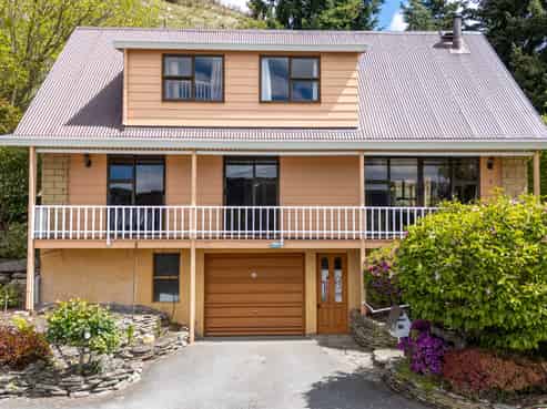 45 Branxholm Street, Roxburgh