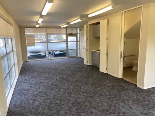 Ground floor Office 65sqm Burnside