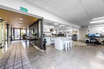 Rare Standalone Character Office/Warehouse