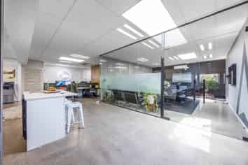 Rare Standalone Character Office/Warehouse