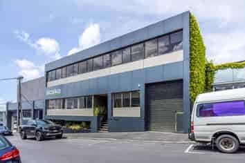 Rare Standalone Character Office/Warehouse