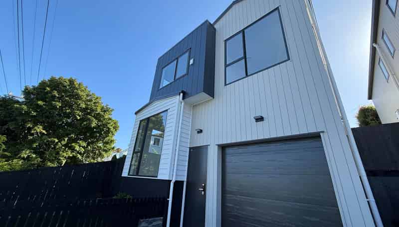 72A Selwyn Crescent, Forrest Hill