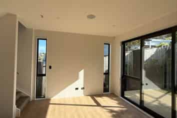 72A Selwyn Crescent, Forrest Hill