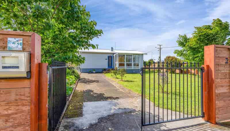 2 Bone Crescent, Hawera