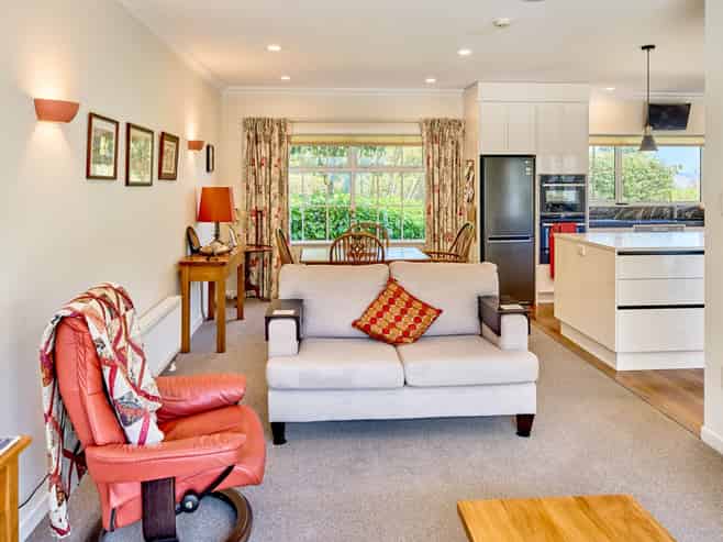 100 Cheviot Road, Lowry Bay, Eastbourne