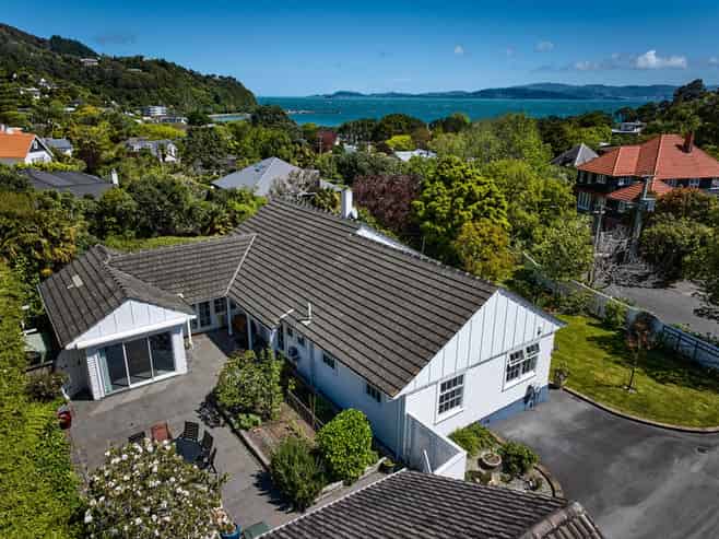 100 Cheviot Road, Lowry Bay, Eastbourne