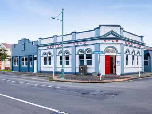 National tenant - Six-year term