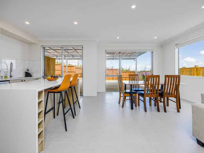 4 Hautoa Lane, Flat Bush