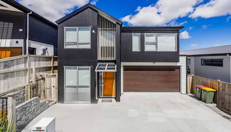 4 Hautoa Lane, Flat Bush