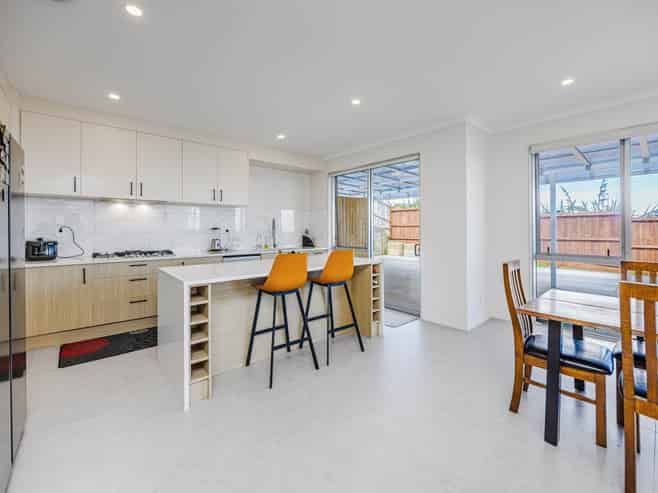 4 Hautoa Lane, Flat Bush