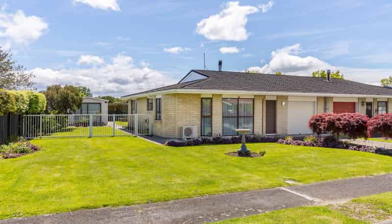 11 Lowes Place, Masterton