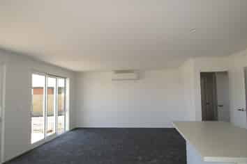 35 Harakeke Drive, Wharewaka