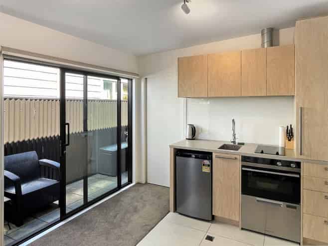 5A/56 Victoria Street, Petone