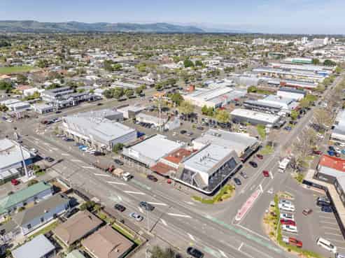 A rare honey on Ruahine Street