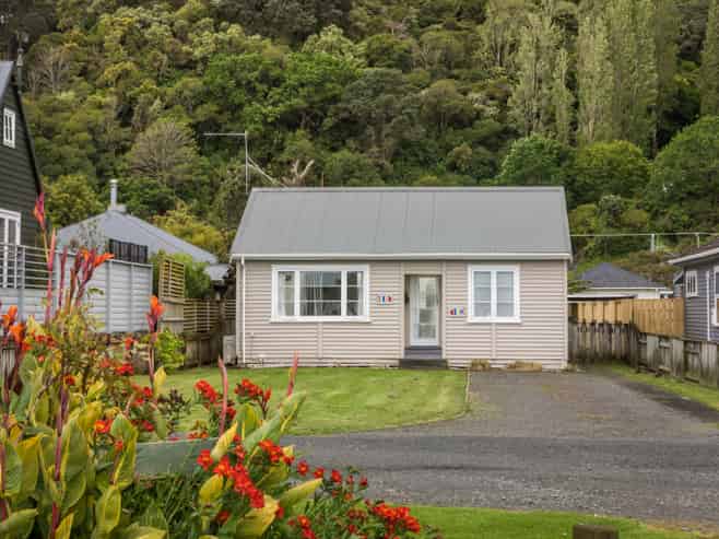 102 Prices Avenue, Thames