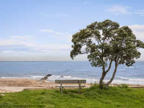 102 Prices Avenue, Thames