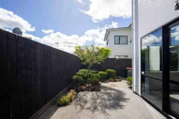 9/13 Beale Street, Hamilton East