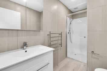 102/36B Greenslade Crescent, Northcote