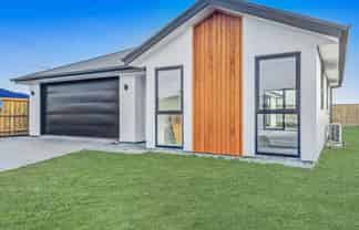 35 Mehrtens Crescent, Ravenswood