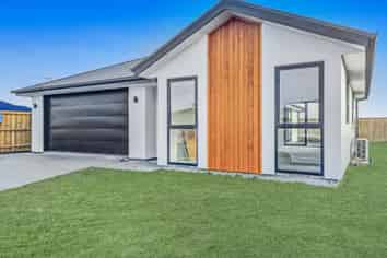 35 Mehrtens Crescent, Ravenswood