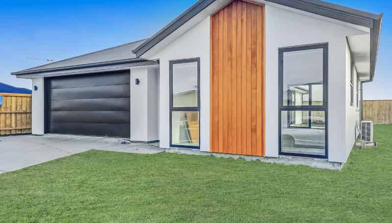 35 Mehrtens Crescent, Ravenswood