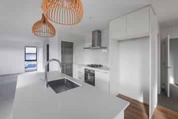 35 Mehrtens Crescent, Ravenswood