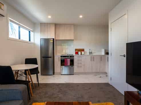 2/83 Vodanovich Road, Te Atatu Peninsula