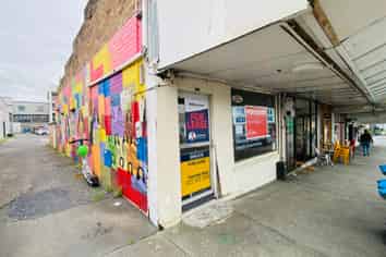 Retail Space for Lease - Prime Avondale Location