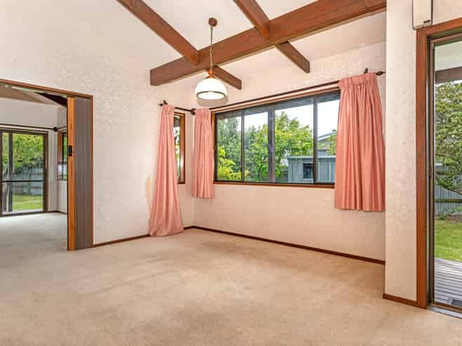 23A De Lautour Road, Outer Kaiti