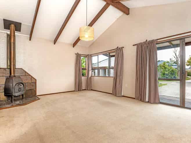 23A De Lautour Road, Outer Kaiti