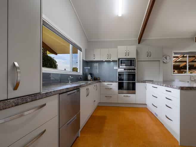 116/120 Great South Road, Huntly