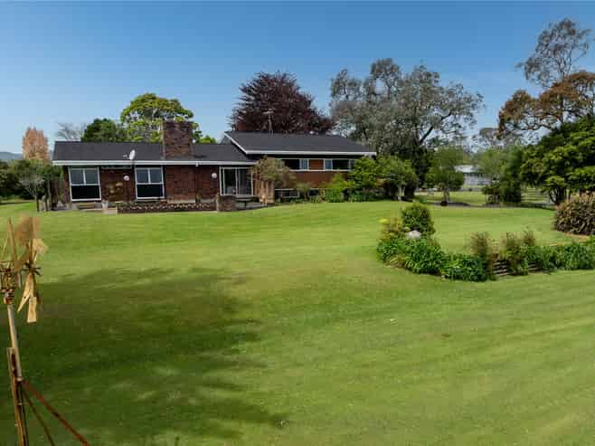 116/120 Great South Road, Huntly