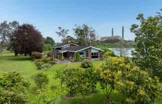 116/120 Great South Road, Huntly