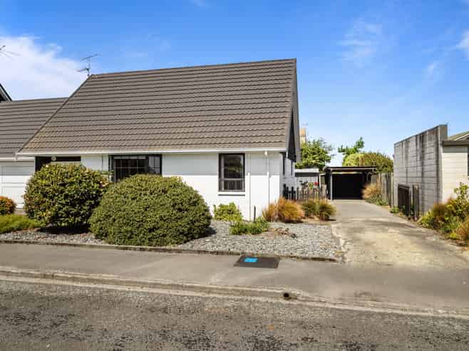 9 Churchill Avenue, Allenton